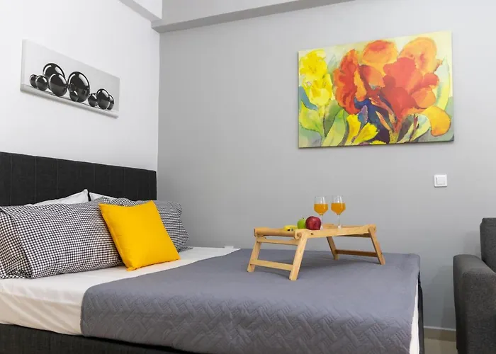 C3 Modern Spartan Apartamento *